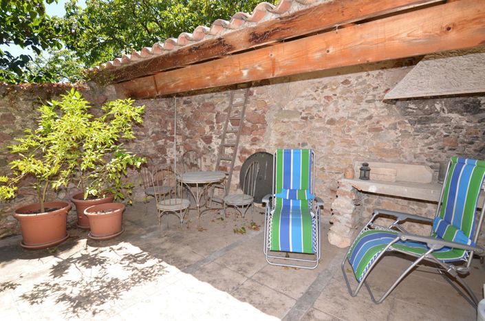 Image No.17-5 Bed House for sale