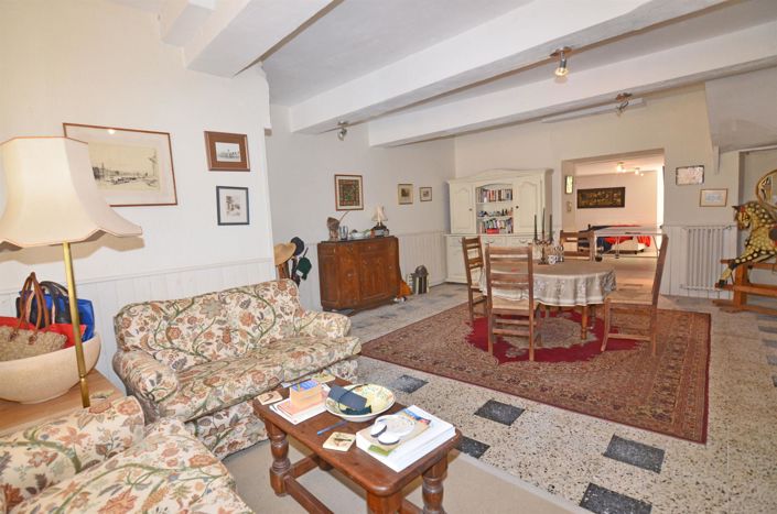 Image No.5-5 Bed House for sale