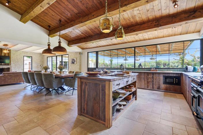 Image No.3-5 Bed House for sale