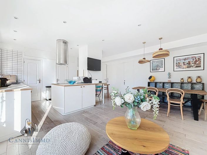 Image No.3-Appartement de 2 chambres à vendre à Cannes