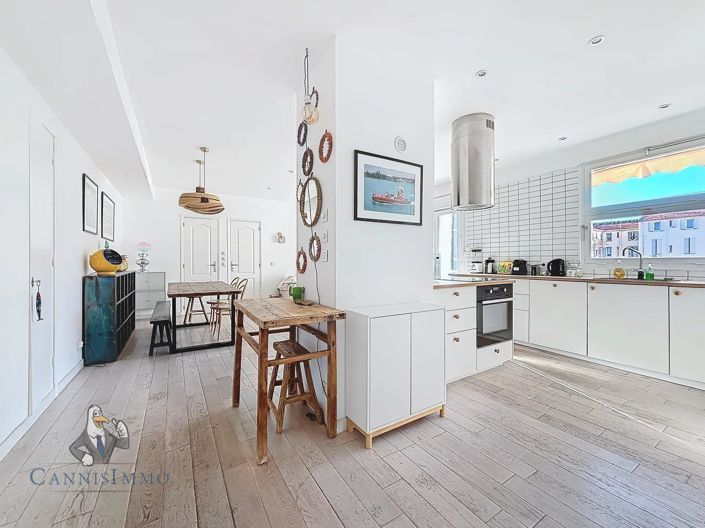 Image No.4-Appartement de 2 chambres à vendre à Cannes