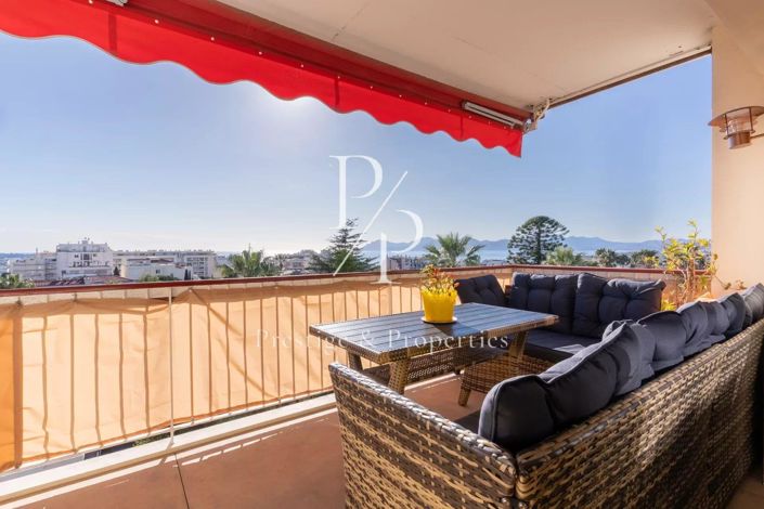 Image No.2-Appartement de 2 chambres à vendre à Cannes