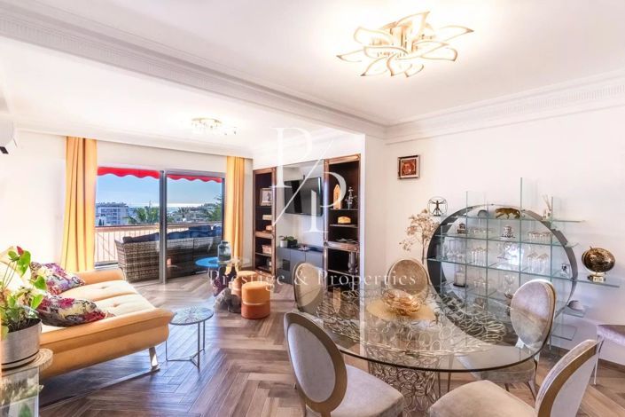 Image No.3-Appartement de 2 chambres à vendre à Cannes