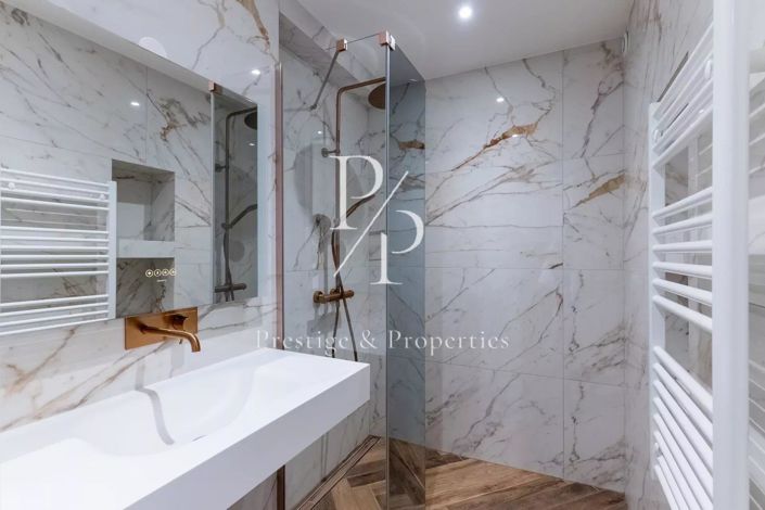 Image No.6-Appartement de 2 chambres à vendre à Cannes