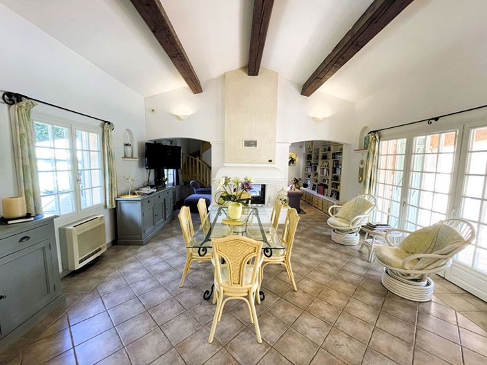 Image No.3-5 Bed House for sale