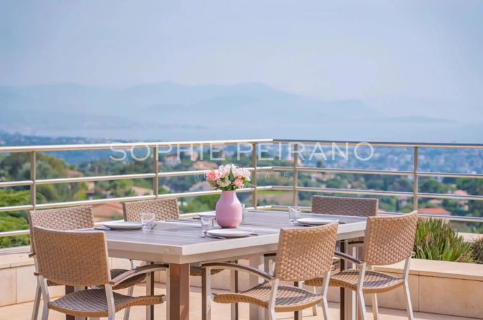 Image No.8-Maison de 6 chambres à vendre à Cannes