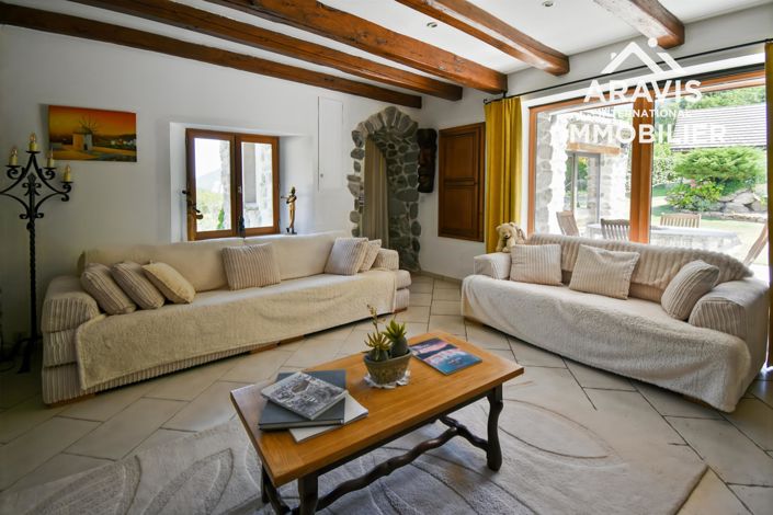 Image No.9-3 Bed House for sale