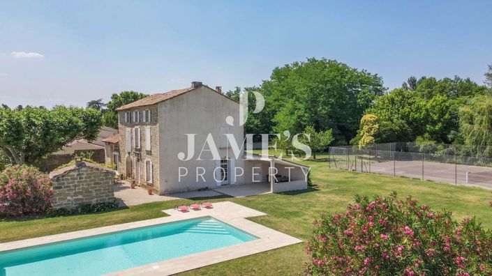 Image No.1-5 Bed House for sale