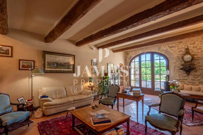 Image No.6-5 Bed House for sale