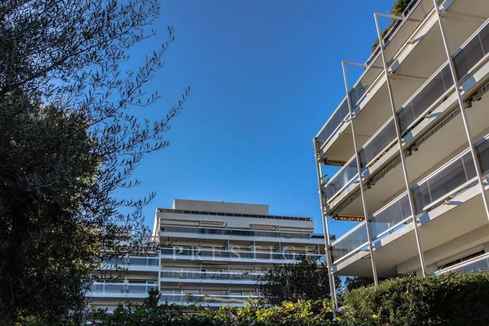 Image No.9-1 Bed Apartment for sale