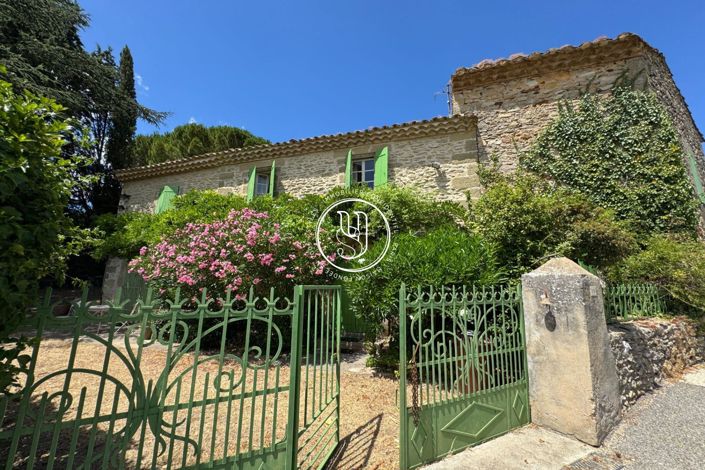 Image No.1-3 Bed House for sale