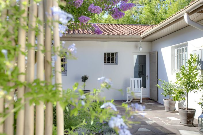 Image No.1-3 Bed House for sale
