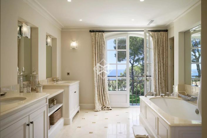 Image No.11-Maison de 8 chambres à vendre à Cannes