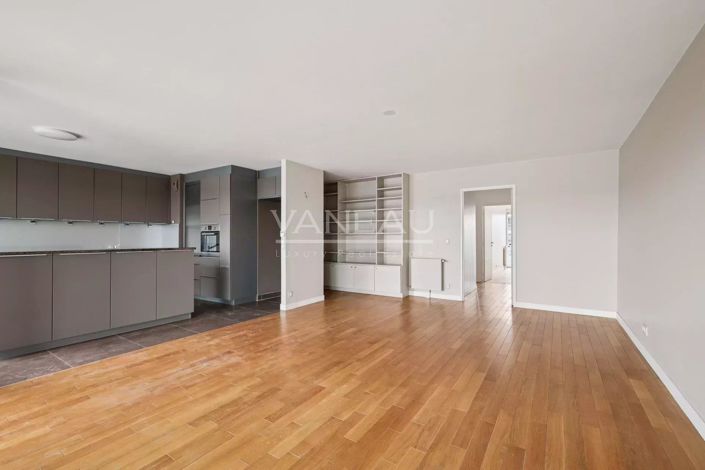 Image No.6-3 Bed Apartment for sale