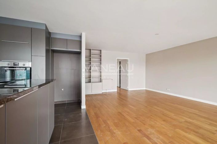 Image No.7-3 Bed Apartment for sale