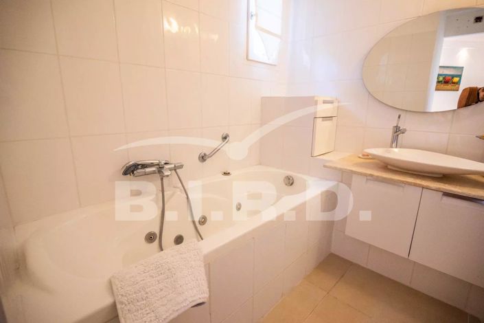 Image No.10-Appartement de 3 chambres à vendre à Cogolin