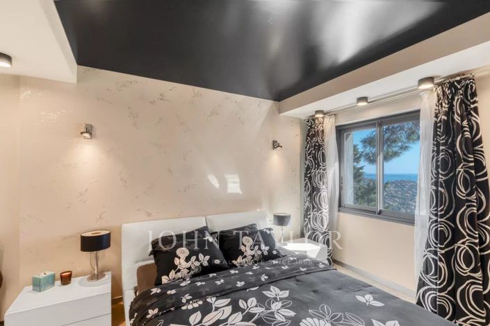 Image No.16-4 Bed House for sale