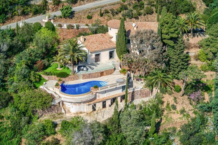 Image No.2-Maison de 4 chambres à vendre à Théoule-sur-Mer