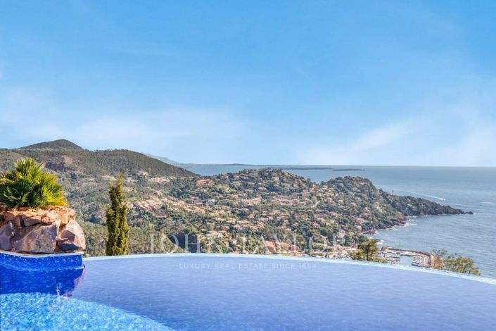 Image No.5-Maison de 4 chambres à vendre à Théoule-sur-Mer