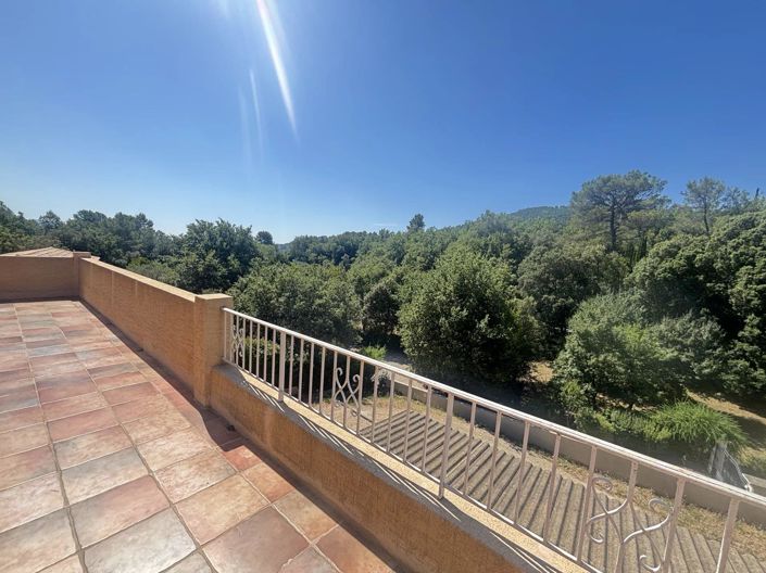 Image No.12-4 Bed House for sale