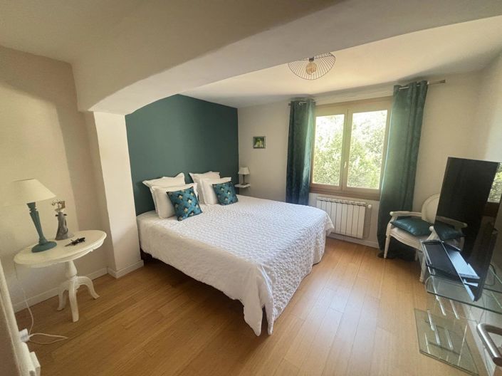 Image No.4-4 Bed House for sale