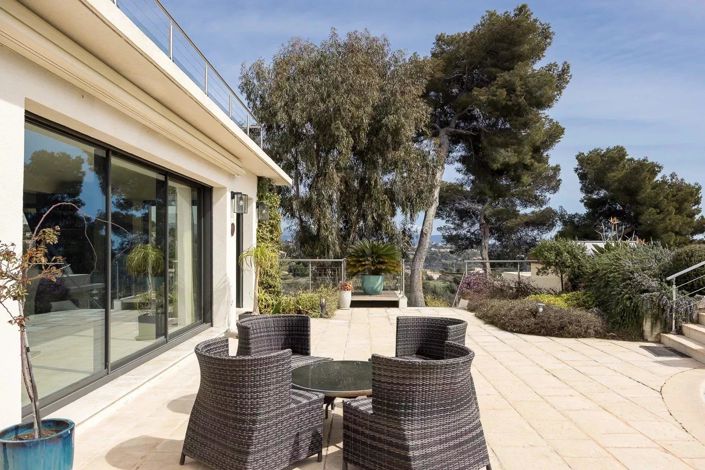 Image No.10-7 Bed House for sale