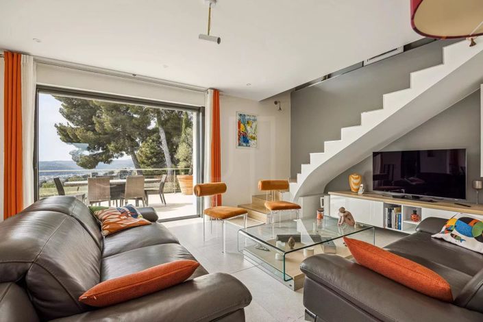 Image No.4-7 Bed House for sale