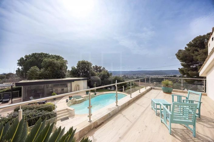 Image No.9-7 Bed House for sale