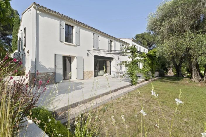 Image No.1-6 Bed House for sale