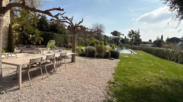 Image No.14-4 Bed House for sale