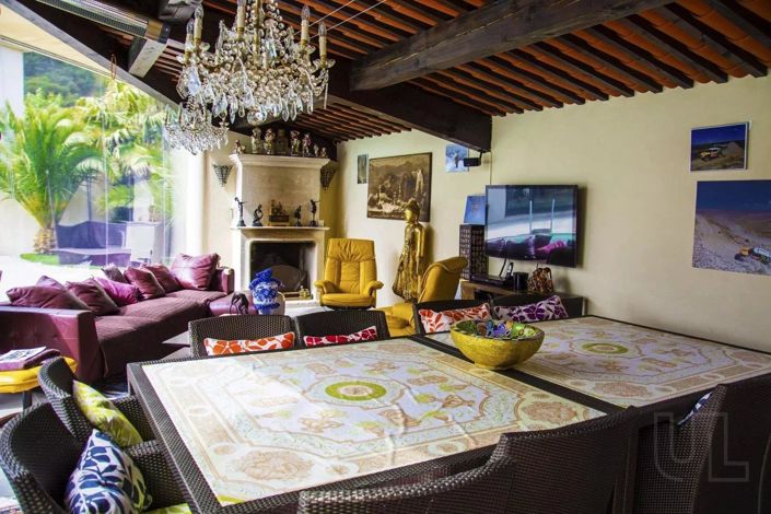 Image No.17-5 Bed House for sale