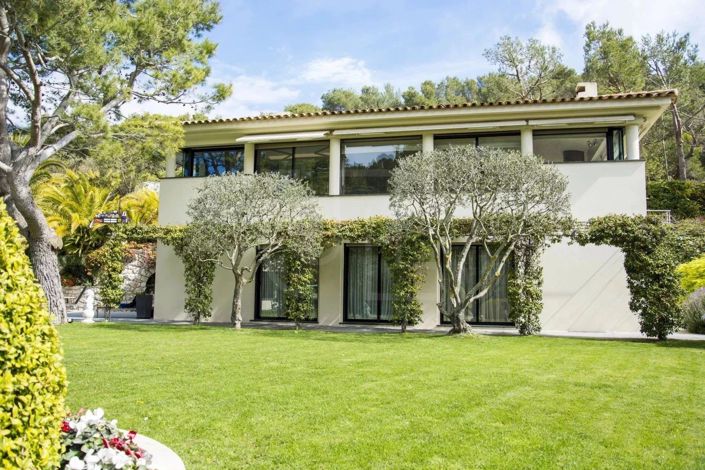 Image No.3-5 Bed House for sale