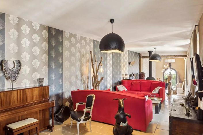 Image No.17-6 Bed House for sale