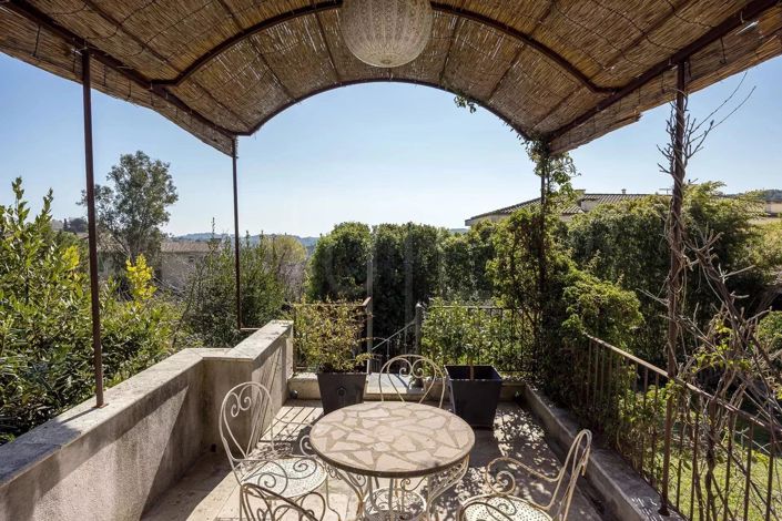 Image No.25-6 Bed House for sale