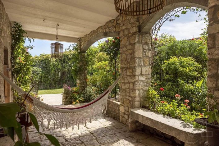 Image No.4-6 Bed House for sale