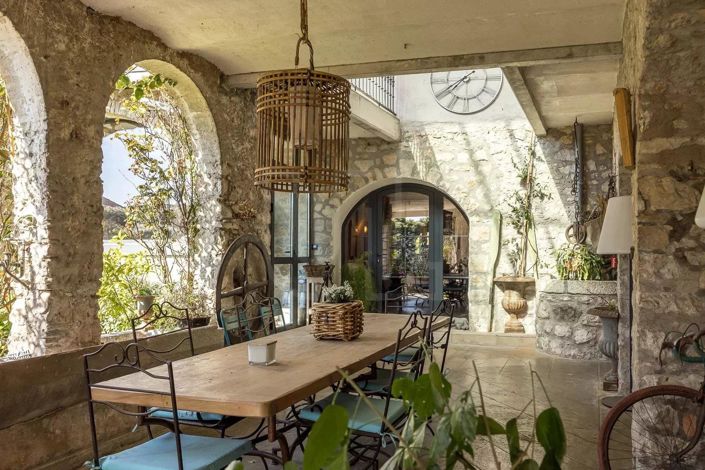 Image No.6-6 Bed House for sale