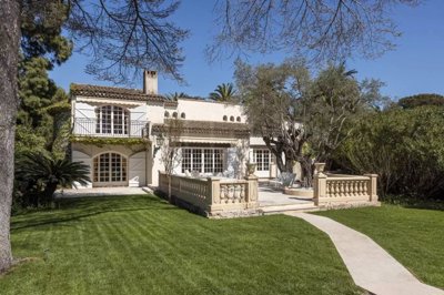 5 Bed House for sale