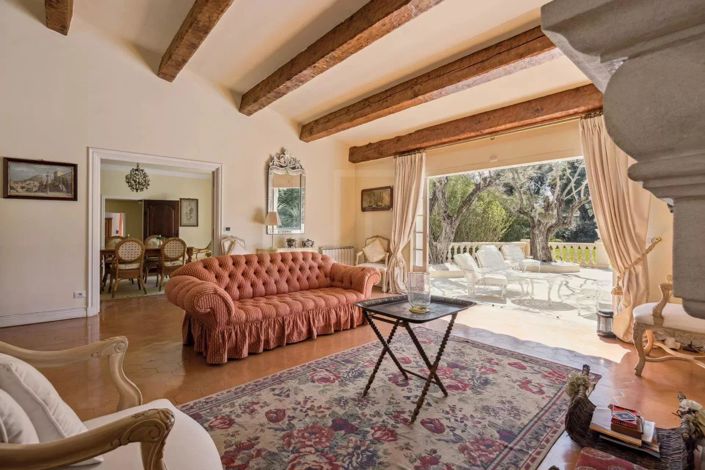 Image No.4-5 Bed House for sale