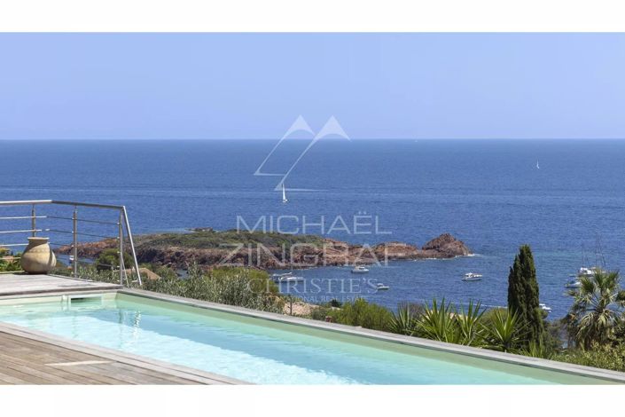 Image No.1-3 Bed House for sale