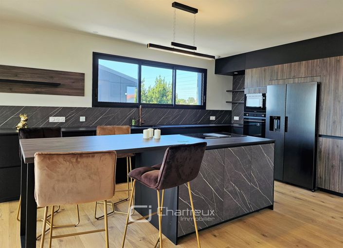 Image No.5-4 Bed House for sale