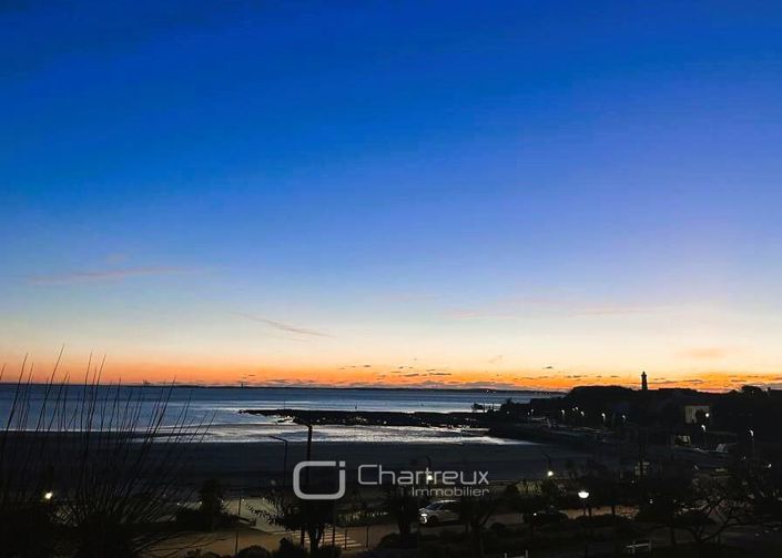 Image No.1-7 Bed House for sale