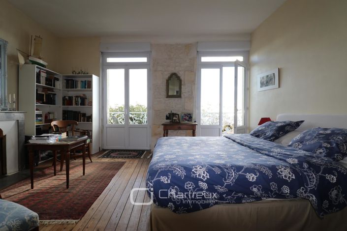 Image No.10-7 Bed House for sale