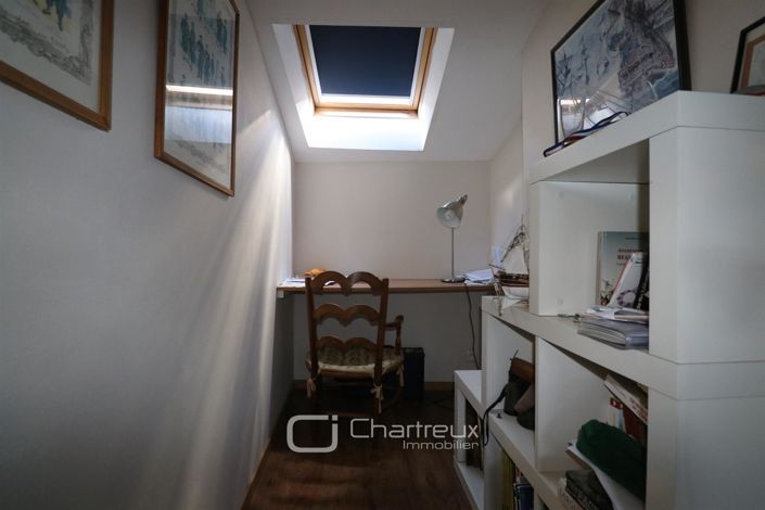 Image No.13-7 Bed House for sale