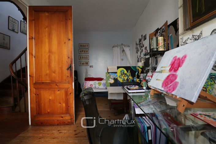 Image No.16-7 Bed House for sale