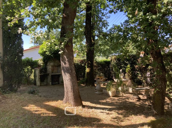 Image No.12-2 Bed House for sale