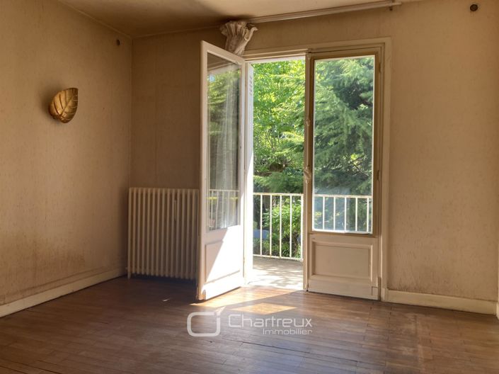 Image No.8-2 Bed House for sale