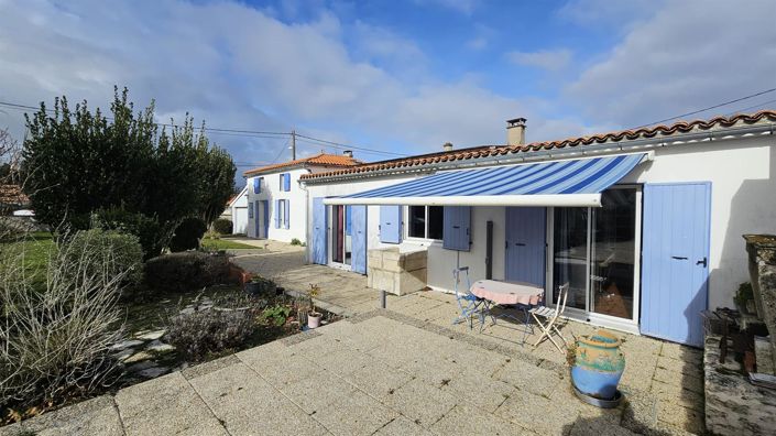 Image No.1-Maison de 4 chambres à vendre à Royan