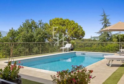 Maison de 5 chambres à vendre à Antibes