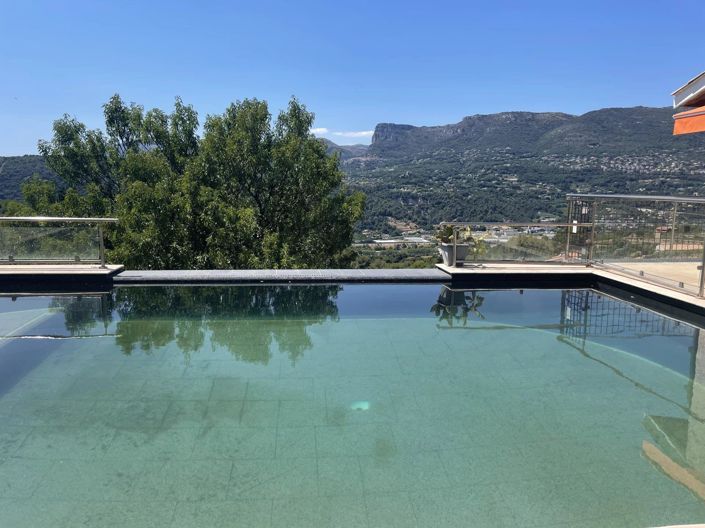 Image No.1-6 Bed House for sale