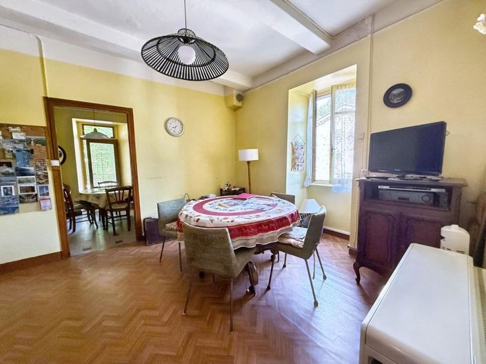 Image No.7-5 Bed House for sale